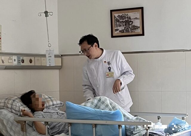 Không thể ngờ khó chịu này khi ăn lại là dấu hiệu ung thư giai đoạn 3, ai cũng từng trải qua trong đời! 1 Không thể ngờ khó chịu này khi ăn lại là dấu hiệu ung thư giai đoạn 3, ai cũng từng trải qua trong đời!