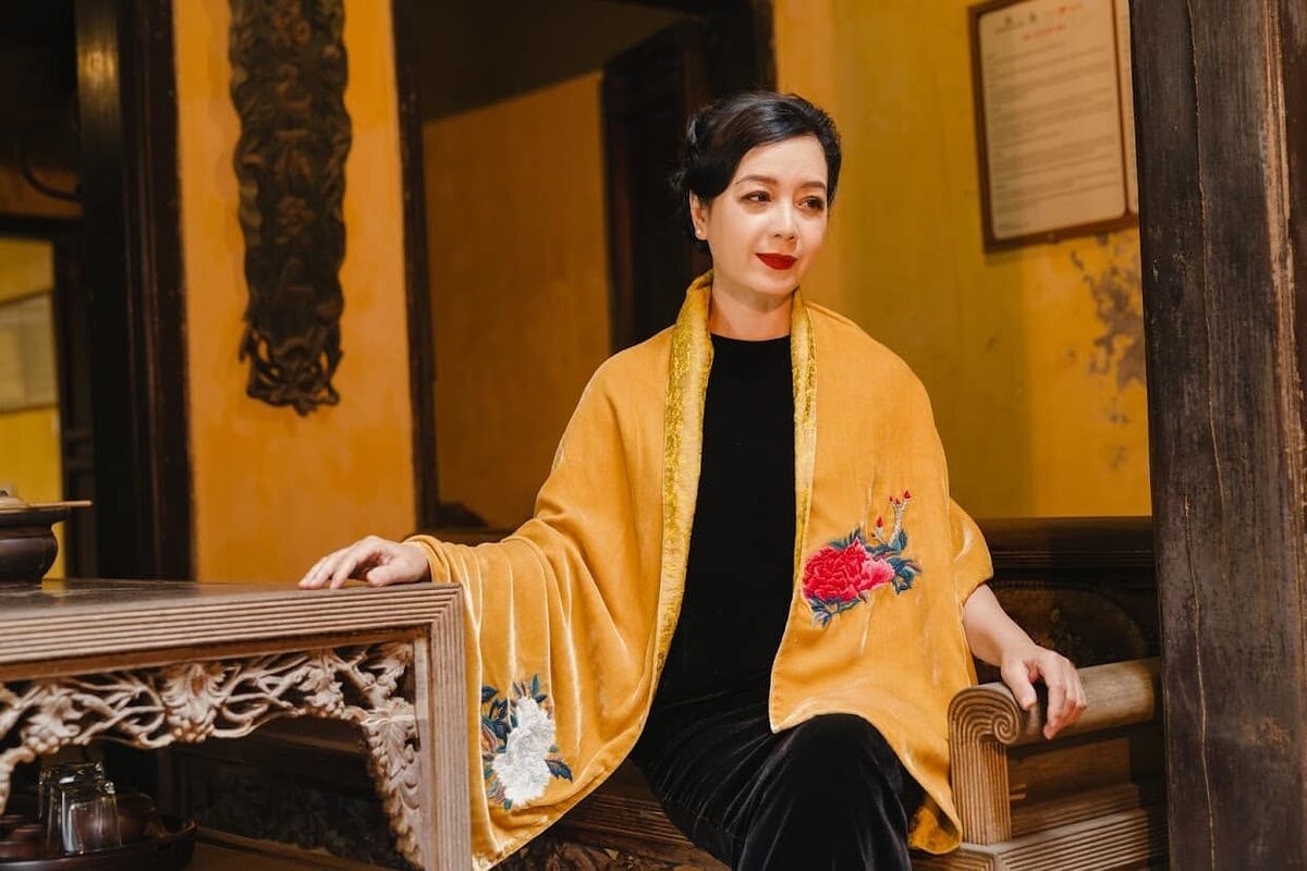 NSƯT Chiều Xuân gương mặt tươi trẻ, vóc dáng nuột nà chứng minh U60 chỉ là con số: Rất thích làm 2 việc để giữ gìn vẻ đẹp không tuổi 1 NSƯT Chiều Xuân gương mặt tươi trẻ, vóc dáng nuột nà chứng minh U60 chỉ là con số: Rất thích làm 2 việc để giữ gìn vẻ đẹp không tuổi