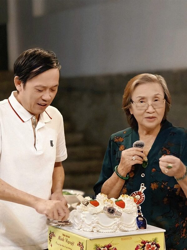 Hoài Linh tuyên bố bất ngờ về chuyện kết hôn ở tuổi 60, 2 mối tình khắc cốt ghi tâm lại gây sốt