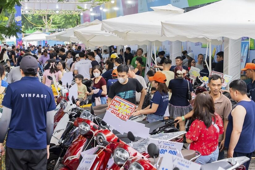 VinFast lập kỷ lục chưa từng có: mỗi ngày bán 3100 xe máy điện trong tháng 3